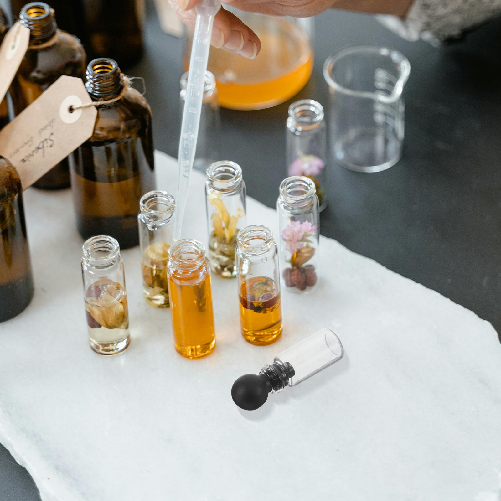 150 buah Botol Sampel Parfum M - Perfume Fragrance Oil ulasan dan harga